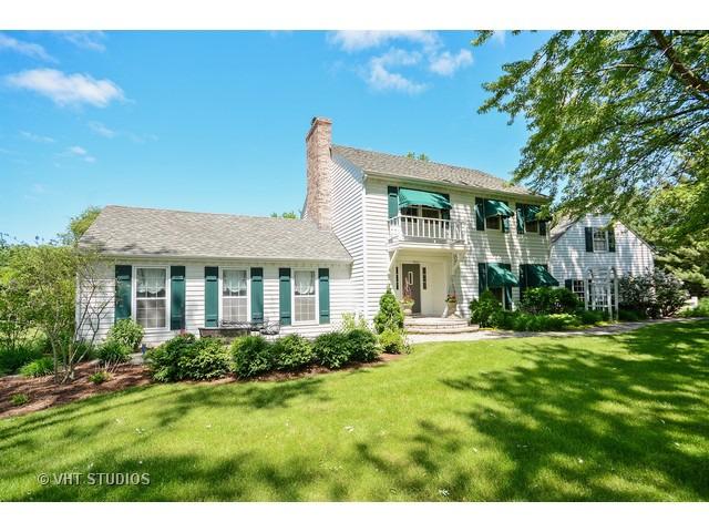 10 Gregory Ln., South Barrington, IL 60010