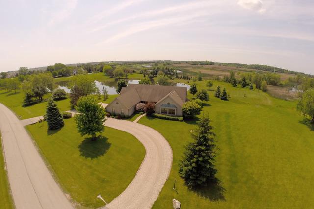 24083 W Meadow Ln., Grayslake, IL 60030