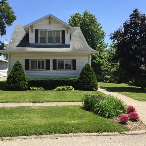 606 Evans Ave., Ashton, IL 61006