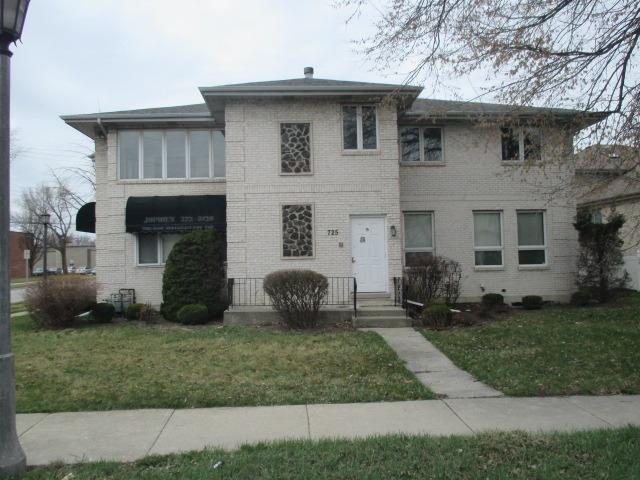 725 E Cossitt Ave., La Grange, IL 60525