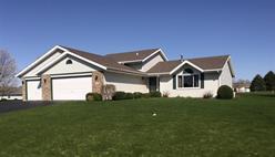 1205 Edgerow Ln., Rockford, IL 61102