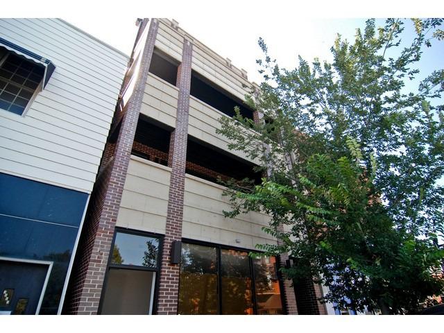 3864 N Lincoln Ave. #2, Chicago, IL 60613