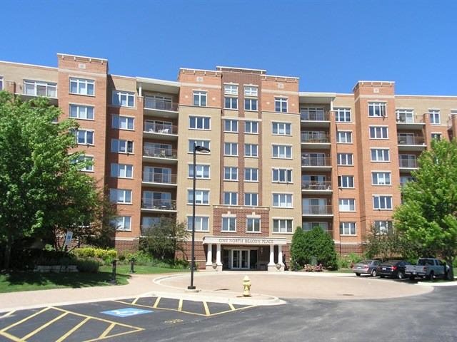 1 N Beacon Pl. #413, La Grange, IL 60525