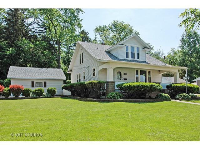 205 S Van Buren St., East Dundee, IL 60118