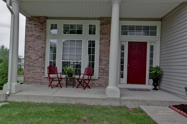 1385 Vineyard Dr., Gurnee, IL 60031