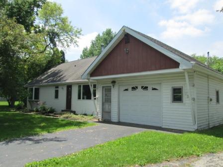 26132 N Willow Rd., Barrington, IL 60010
