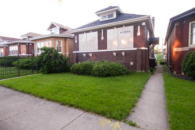 8319 S May St., Chicago, IL 60620