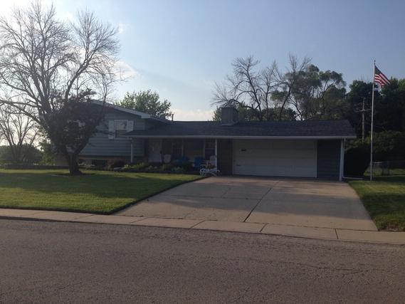 4 Briarcliff Rd., Montgomery, IL 60538