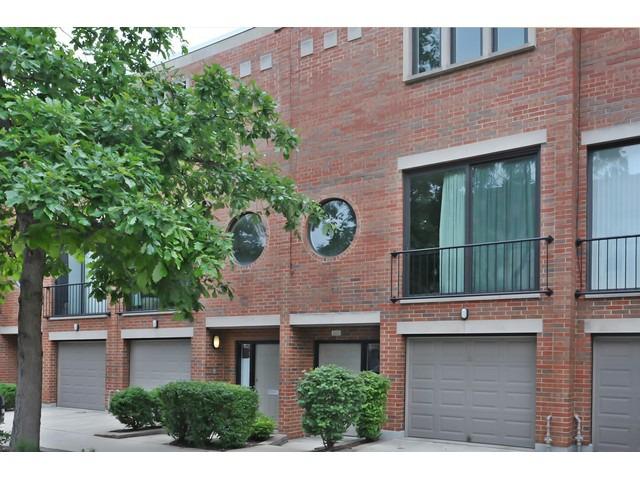 3027 N Greenview Ave. #C, Chicago, IL 60657