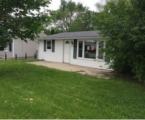 1129 E Taylor St., Dekalb, IL 60115