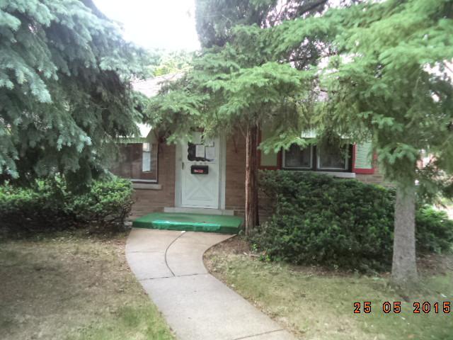 2504 S 19th Ave., Broadview, IL 60155