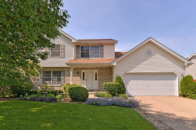 2011 Maplewood Cir., Naperville, IL 60563
