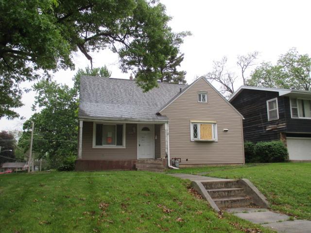 579 S Smith Blvd., Aurora, IL 60505