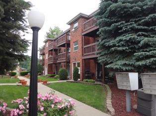 14840 Kilpatrick Ave. #2W, Midlothian, IL 60445