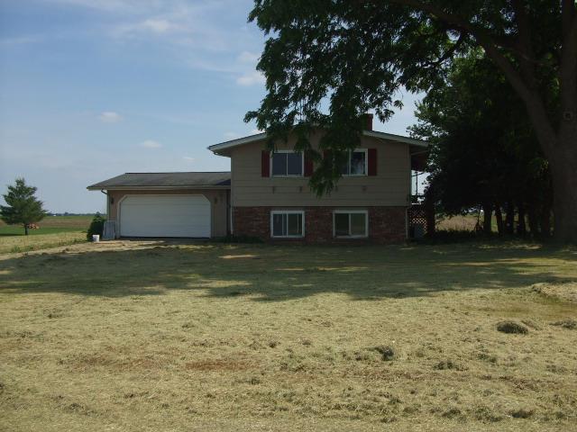 1391 E 2450 N Rd., Piper City, IL 60959