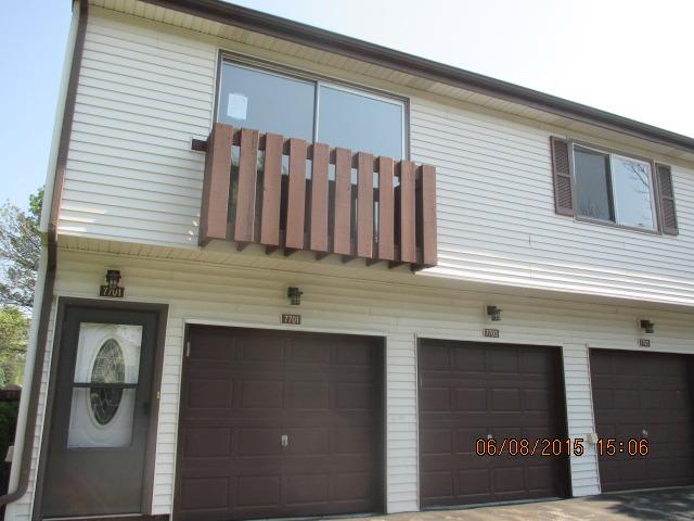 7701 W Grovewood Ln. #212, Frankfort, IL 60423