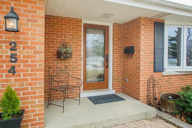 254 Scott Ave., Glen Ellyn, IL 60137