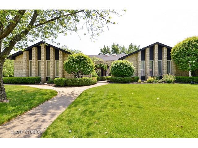 3651 Palm Canyon Dr., Northbrook, IL 60062