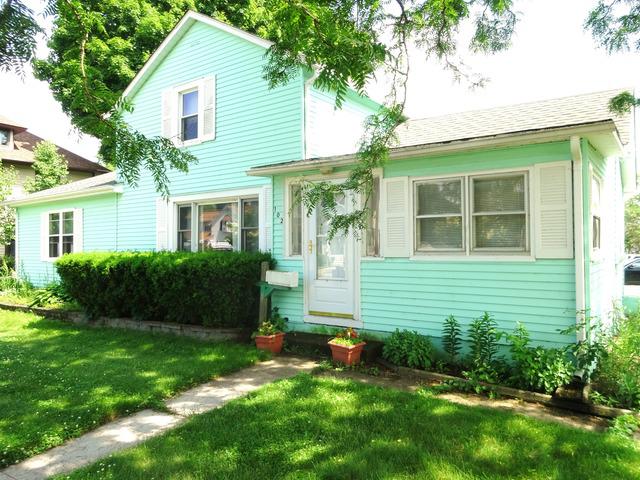 102 North St., East Dundee, IL 60118