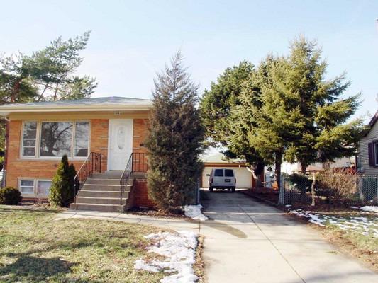 9832 Merton Ave., Oak Lawn, IL 60453