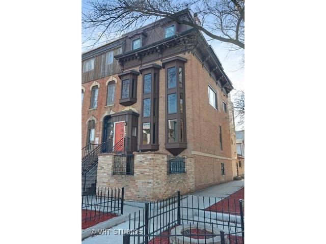 2426 N Seminary Ave., Chicago, IL 60614