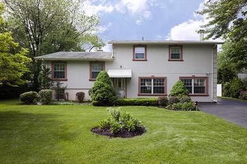 3549 Bayberry Dr., Northbrook, IL 60062