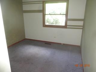 919 Mayfield Dr., Round Lake Beach, IL 60073