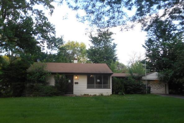 2900 South Ct., Rolling Meadows, IL 60008