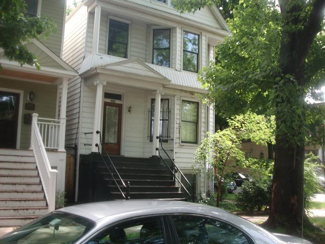 2025 W Waveland Ave., Chicago, IL 60618