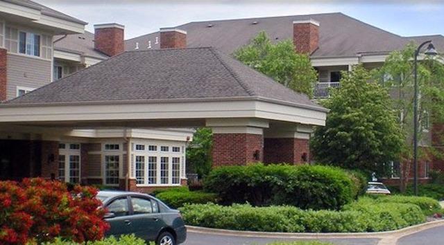 801 N Mclean Blvd. #226, Elgin, IL 60123