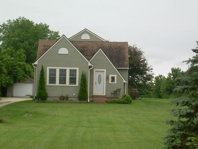 16572 Barber Greene Rd., Sycamore, IL 60178