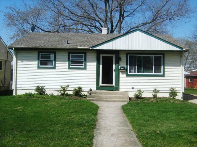 2224 Magnolia St., Des Plaines, IL 60018