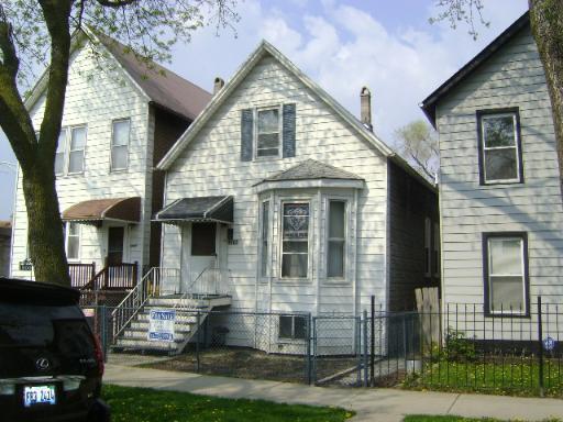 1802 N Mozart St., Chicago, IL 60647