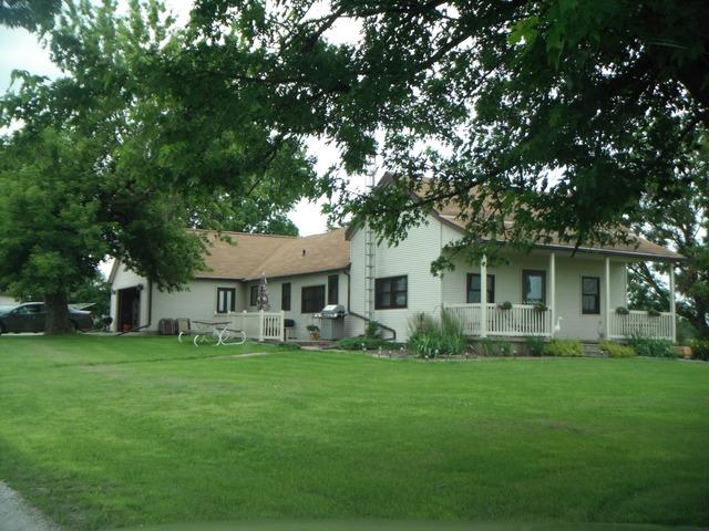 26506 Angling Rd., Malden, IL 61337