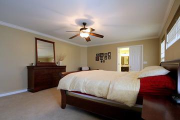350 E Colonial Dr., Vernon Hills, IL 60061