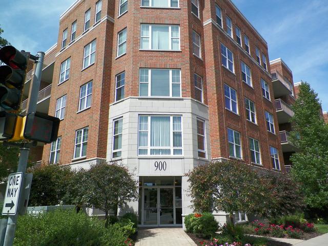 900 Lee St. #308, Des Plaines, IL 60016