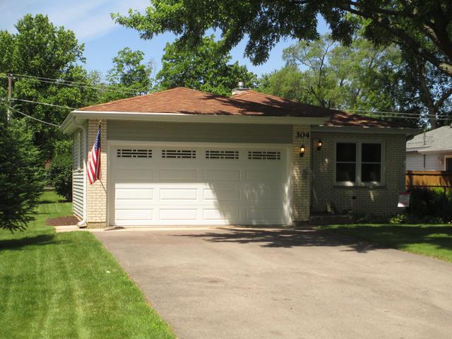 304 Elmwood Ave., Crystal Lake, IL 60014