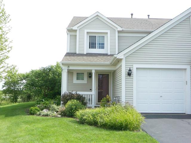 8 Crimson Ct., Lake In The Hills, IL 60156