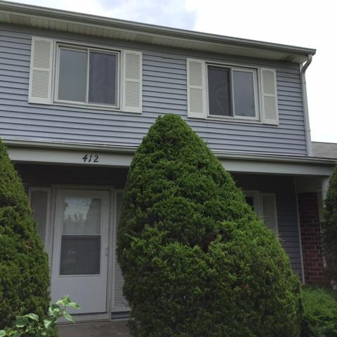 412 Greentree Ln., Bolingbrook, IL 60440