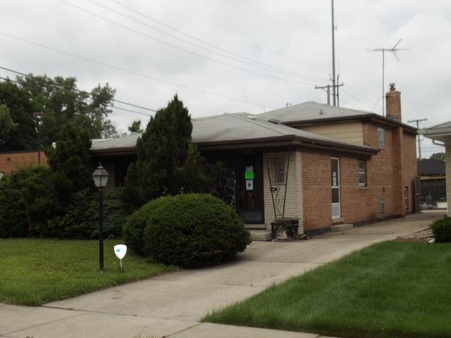 678 Muskegon Ave., Calumet City, IL 60409