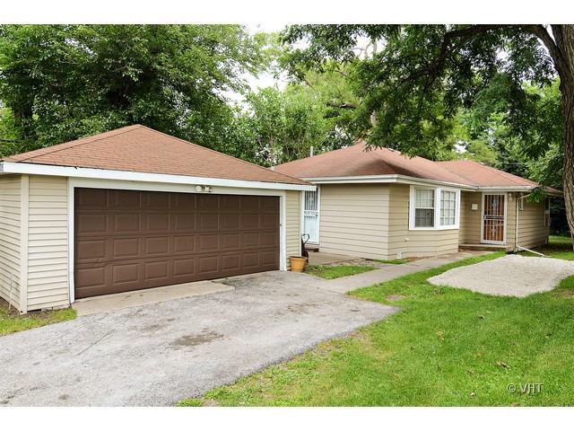 17015 Annetta Ave., Hazel Crest, IL 60429