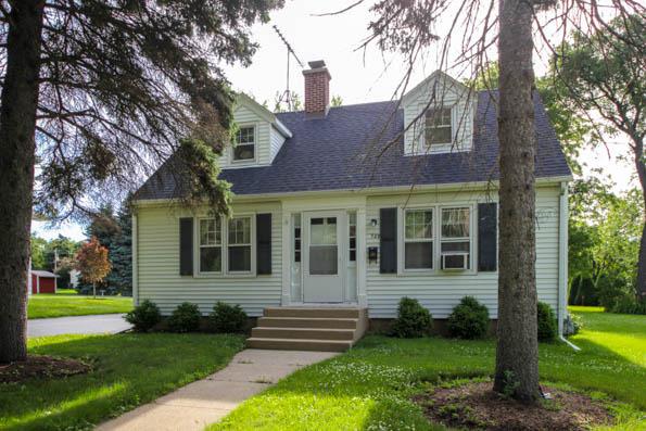 729 Edison St., Geneva, IL 60134