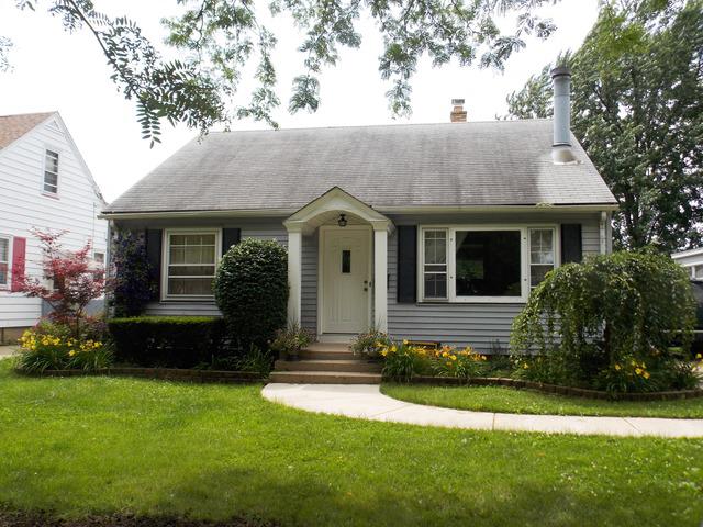 541 Farnum Ave., Aurora, IL 60505