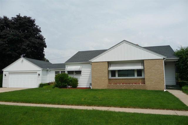 1004 Theodore St., Loves Park, IL 61111