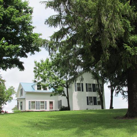 1114 Inlet Rd., Amboy, IL 61310