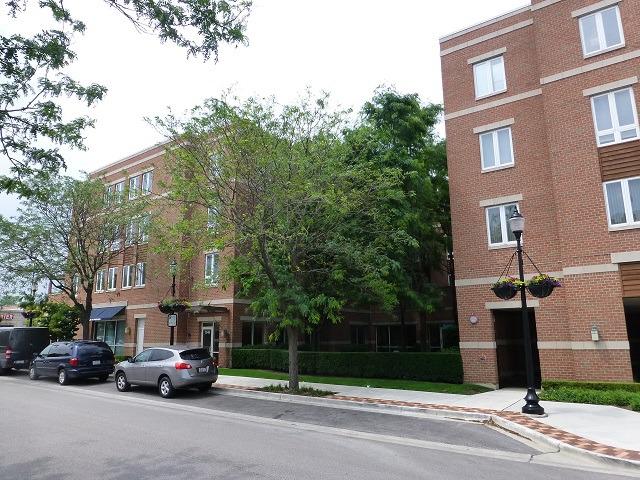 5040 Warren St. #304, Skokie, IL 60077
