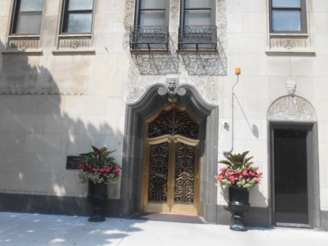 2000 N Lincoln Park West #701, Chicago, IL 60614