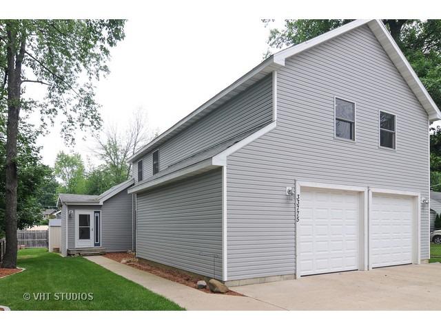 33775 N Lake Shore Dr., Grayslake, IL 60030