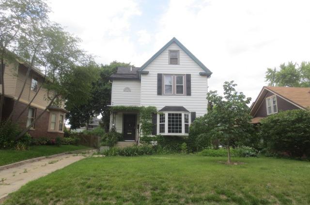 707 Garfield Ave., Aurora, IL 60506