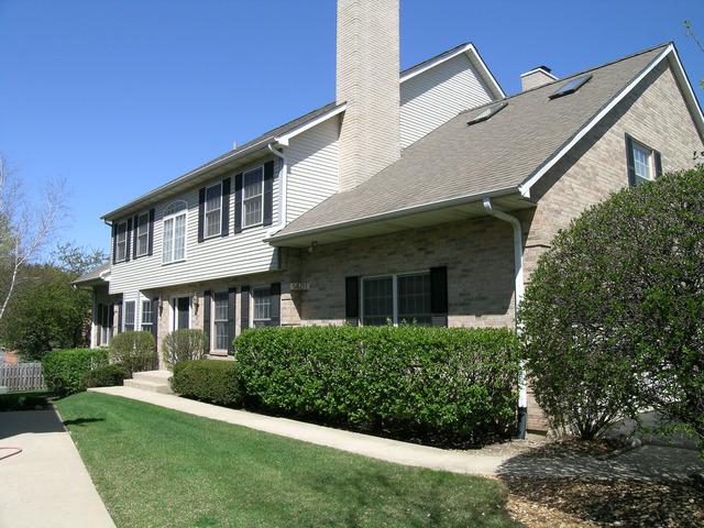 1481 Laurel Oaks Dr., Streamwood, IL 60107
